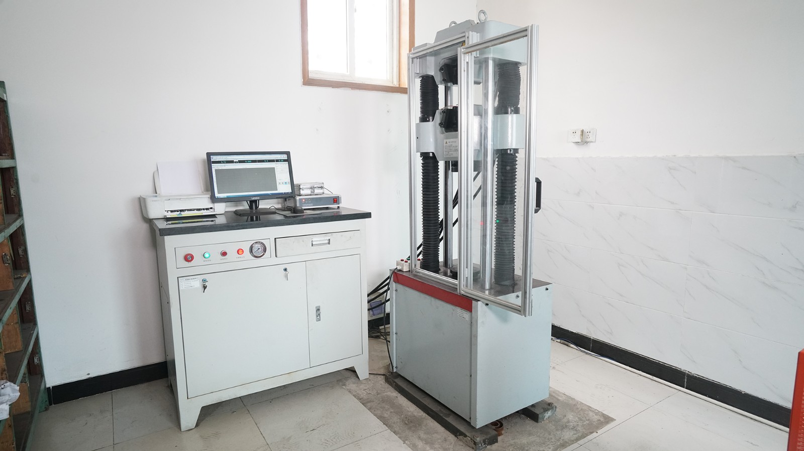 抗拉性能检测仪器.jpg 抗拉性能检测仪器.jpg